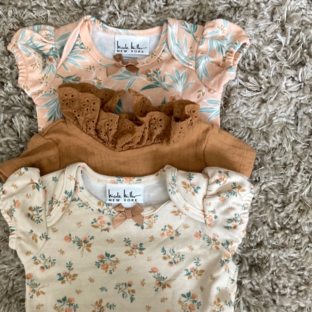 Baby Onesies/ Set of 3/ size 0-3 months